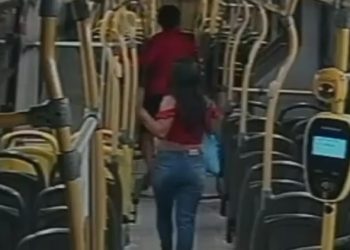 PC-AM divulga imagem de casal procurado por roubo a ônibus da linha 560