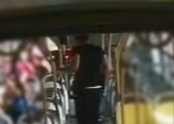 PC-AM divulga imagens de cinco homens procurados por roubos a ônibus em Manaus