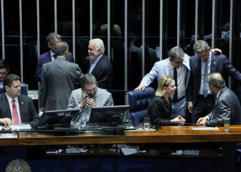 Lula deve sancionar isenção do IR até dia 11, diz Gleisi