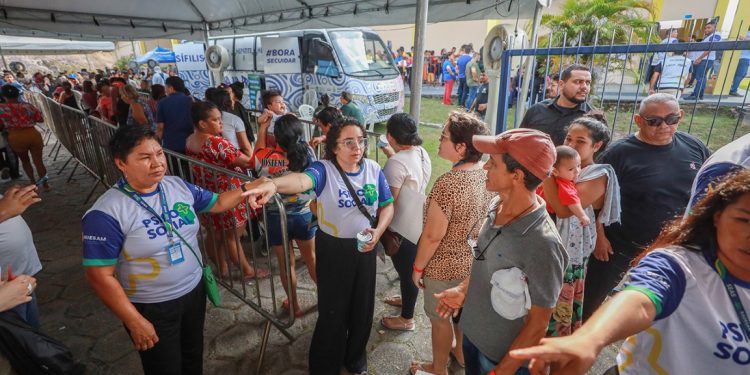 Governo Presente: 25ª edição registra mais de 7,6 mil atendimentos na zona leste de Manaus