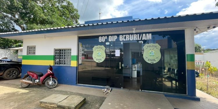 Polícia Civil prende homem condenado a mais de sete anos por tráfico de drogas em Beruri