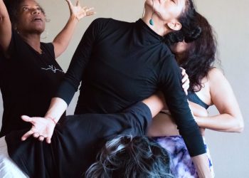 'Aquelas que me habitam': Espetáculo sobre ancestralidade feminina amazônica estreia no Teatro da Instalação