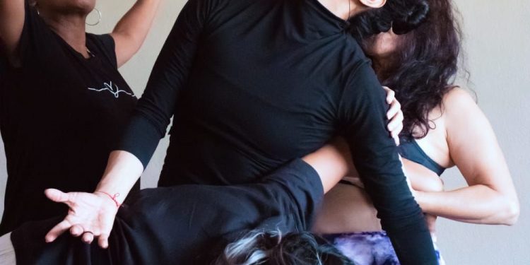 'Aquelas que me habitam': Espetáculo sobre ancestralidade feminina amazônica estreia no Teatro da Instalação