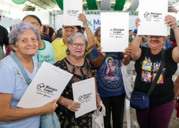 Prefeitura de Manaus entrega 400 registros de imóveis e realiza maior avanço histórico na regularização fundiária do Santa Luzia