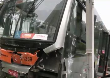 Novas imagens mostram ônibus desgovernado que arrastou veículos em rodovia de SP