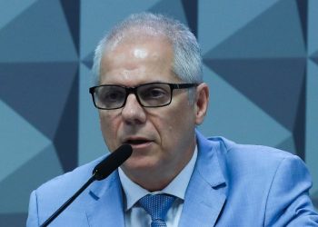 Ex-presidente do INSS Alessandro Stefanutto é preso em operação contra descontos ilegais