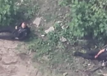 Vídeo: Imagens mostram policial sendo resgatado após ser baleado em megaoperação no Rio