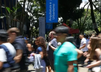 Abstenção no primeiro dia do Enem 2025 chegou a 27%