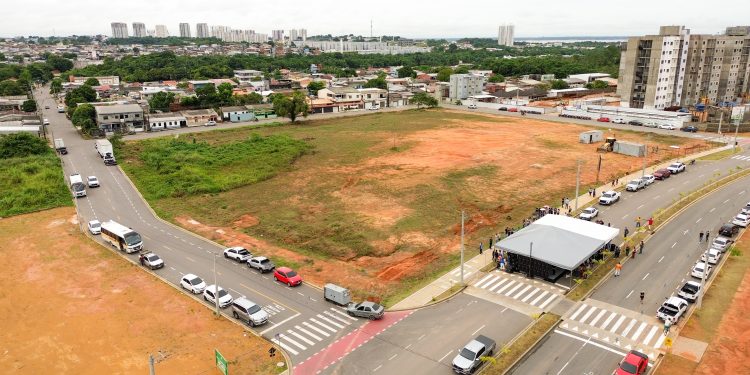 Ordem de serviço para construção da Fundação Municipal Transtorno do Espectro Autista do Brasil é assinada em Manaus