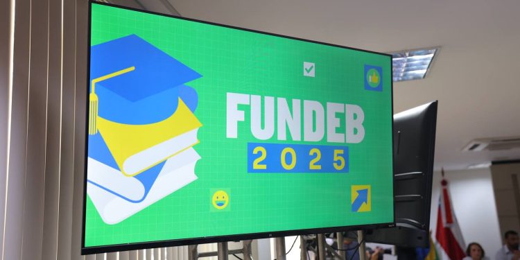 Governador Wilson Lima anuncia pagamento do Fundeb para 32 mil servidores da rede estadual de Educação