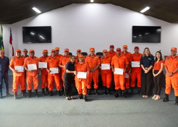 Detran-AM certifica instrutores de trânsito da primeira turma do Corpo de Bombeiros Militar do Amazonas