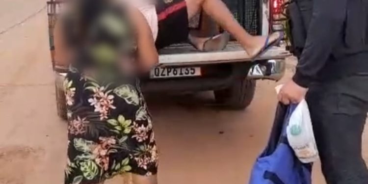 PC-AM prende mãe e padrasto por estupro de vulnerável e maus-tratos contra uma adolescente, em Humaitá
