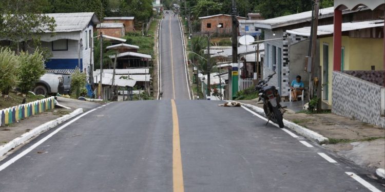 Asfalta Amazonas: Governador Wilson Lima entrega primeira etapa das obras em Tapauá