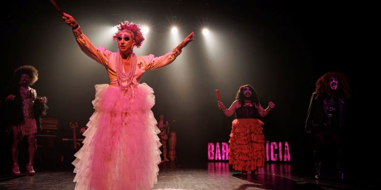 Teatro Gebes Medeiros recebe espetáculos 'Sebastião' e 'Ensaio de Despedida' neste fim de semana