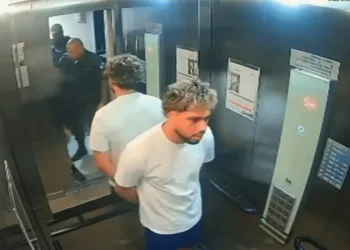 Turista norte-americano vira réu por agredir namorada a socos no Rio