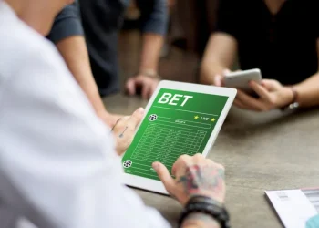 Aposta online e jogo de azar custam R$ 38,8 bi ao país, mostra estudo