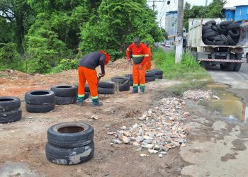 Prefeitura de Manaus ressalta importância do descarte correto do lixo e combate lixeira irregular no Santo Antônio