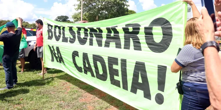 8/1: julgamento dos atos golpistas foi marco histórico para o país