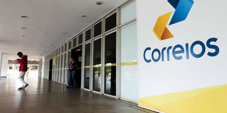 Correios recebem aporte de R$ 10 bilhões em meio a crise e fim de greve