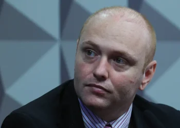 Moraes autoriza progressão de Delgatti para o regime semiaberto