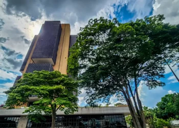 Banco Central desiste de recurso contra inspeção do TCU no caso Master