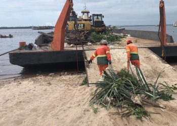 Prefeitura avança na revitalização da praia da Ponta Branca e comunidade volta a ocupar o espaço no bairro Educandos
