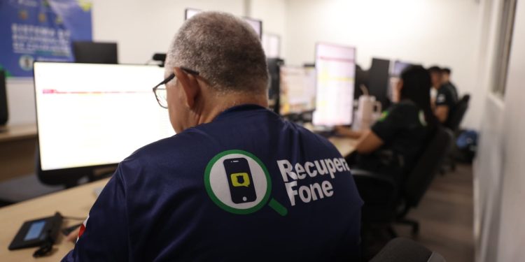 Balanço: Com RecuperaFone, roubos de celulares caem 32% no Amazonas em 2025