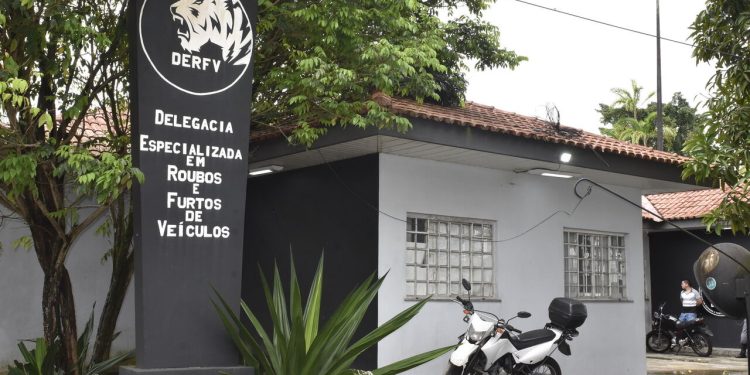 PC-AM prende homem com motocicleta adulterada após causar acidente de trânsito