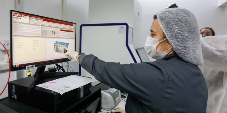Hemoam moderniza diagnóstico de doenças infecciosas com tecnologia inédita no estado