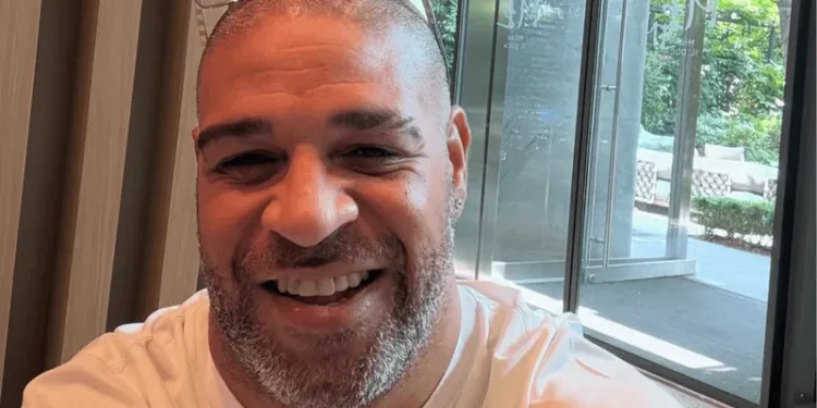 Imperador diz que tudo foi resolvido após ameaçar bandidos por golpe na mãe