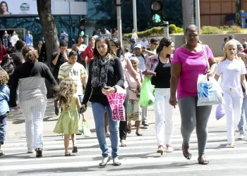 Desemprego cai para 5,1% em dezembro, o menor já registrado