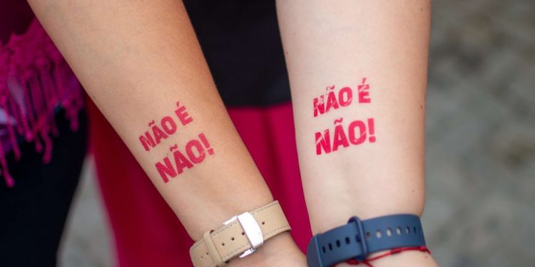 Carnaval na Floresta 2026: A 14ª edição da Banda ‘Maria vem com as outras’ leva conscientização sobre violência de gênero ao Centro de Manaus