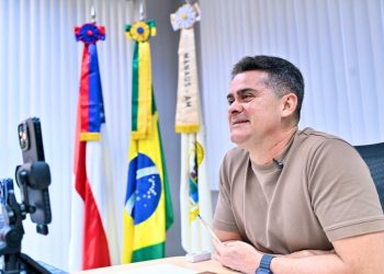 David Almeida renuncia à prefeitura de Manaus para disputar governo do Amazonas