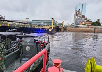 Bombeiros acham corpo e buscas seguem por desaparecidos do naufrágio no Encontro das Águas