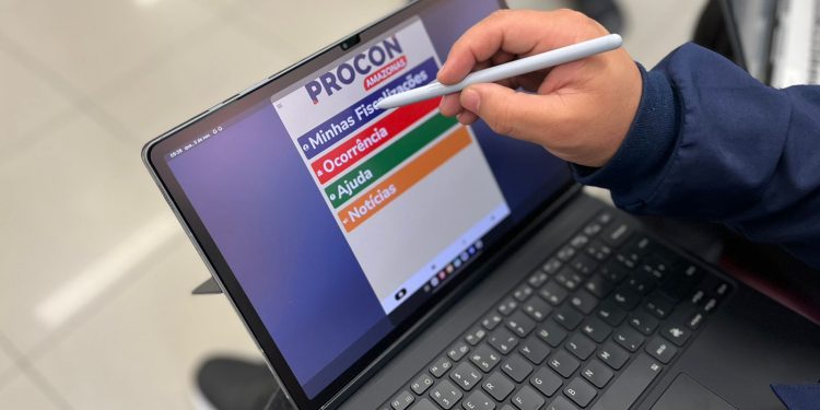 Procon-AM inicia testes em aplicativo para modernizar fiscalização e atendimento