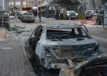 Ataques russos à Ucrânia deixam ao menos três mortos, dizem autoridades