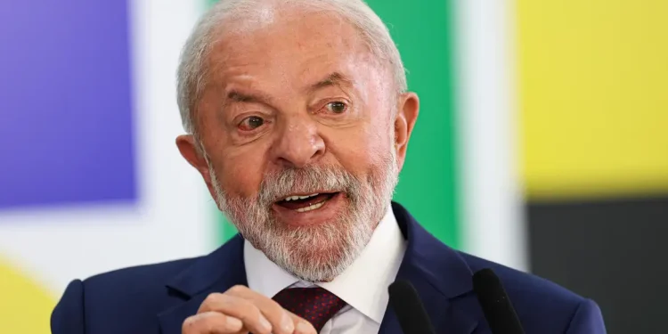 Lula volta a defender mandato para ministros do STF