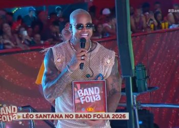 Léo Santana ganha o Troféu Band Folia de Melhor Cantor