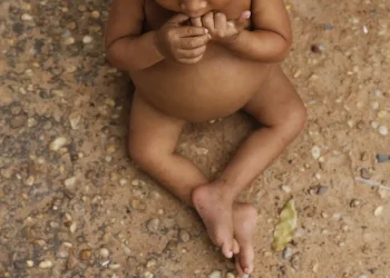 Vulnerabilidade reduz altura média de crianças indígenas e nordestinas