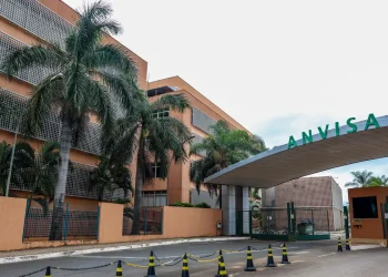 Anvisa proíbe venda de fórmula infantil contaminada por toxina