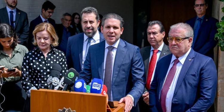 Regulamentação de trabalho por aplicativo deve ser votada em abril