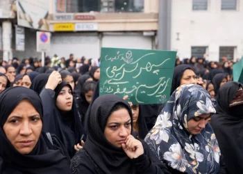 Embaixador do Brasil no Irã: derrubar o regime será tarefa sangrenta