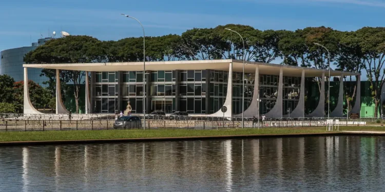 Supremo tem maioria para manter prisão preventiva de Daniel Vorcaro