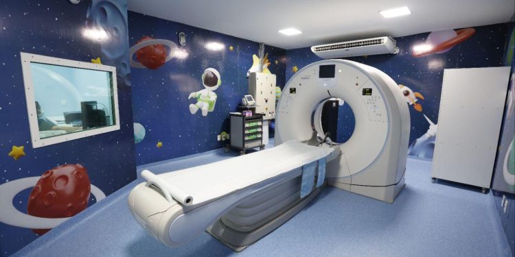 Ampliando o atendimento infantil tomógrafo é inaugurado no HPSC da Zona Oeste