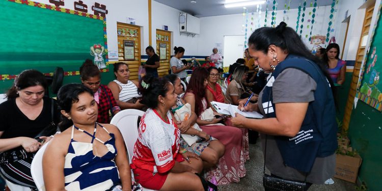 3ª mutirão “Manaus Cidadã”  leva cidadania ao bairro Viver Melhor