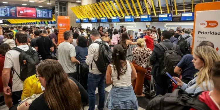 Operações voltam em aeroportos de SP após pane em controle de tráfego