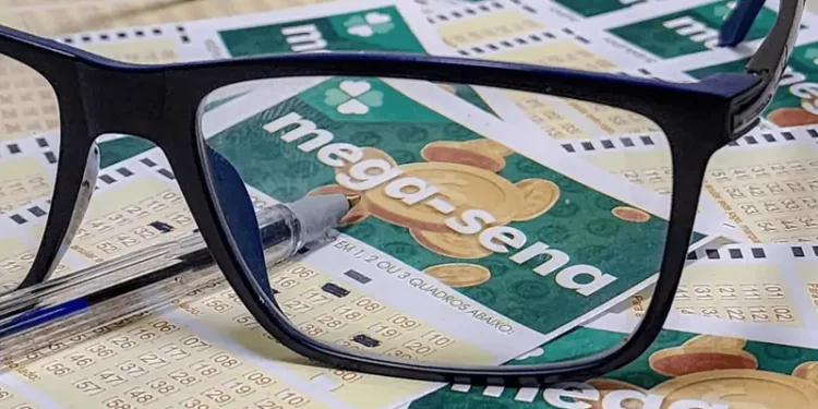 Mega-Sena acumula e prêmio vai a R$ 40 milhões; veja dezenas