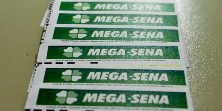 Mega-Sena acumula novamente e prêmio principal vai para R$ 130 milhões