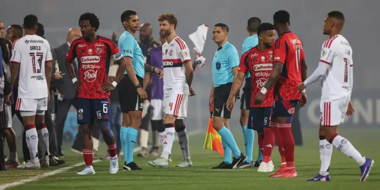 Jogo do Flamengo na Libertadores é cancelado por atos de vandalismo