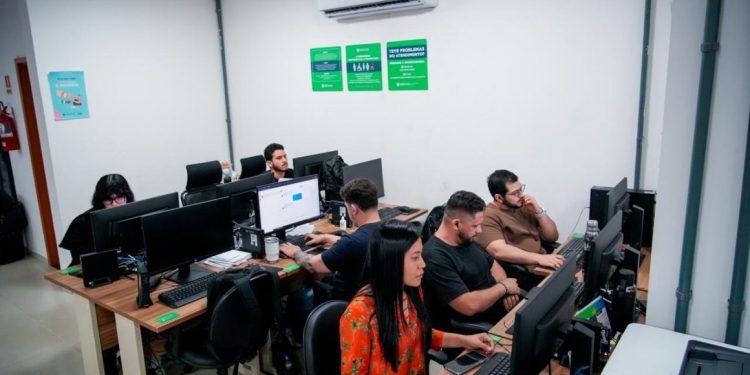 Atendimento do Núcleo Criminal da Defensoria amplia acesso à defesa e orientação jurídica no Amazonas